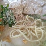 ふくちゃんラーメン - 舞い上がって…ゴマ…忘れるとこだった…^_^