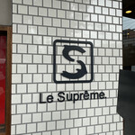 Le Supreme. - 