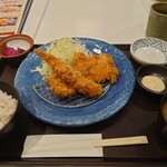 とんかつととろろ膳 かつ麦 - 