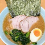 横浜らーめん 武蔵家 - 特製ラーメン