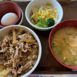 すき家 - 牛丼ランチセット 豚汁変更 600円