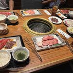 Minato Mirai De Yakiniku Douraku - 