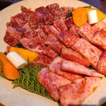 肉の館 羅生門 - ハラミ、カルビ、ロース