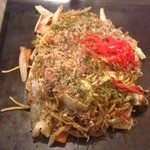 Takoyaki Okonomiyaki Sousaku Teppanyaki Mago Bee - イカ焼きそば