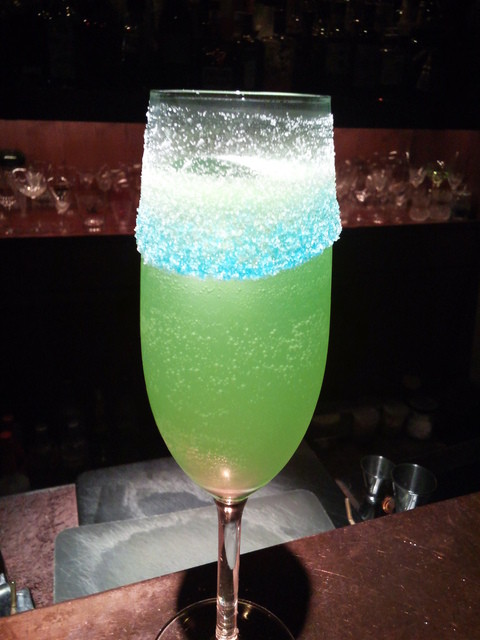 高い隠れ家度を誇るモダンスタイリッシュbar レザン Raisin 階段登るが 登山 じゃない By 現場のゆっき 特派員 レザン Raisin 平和通 バー 食べログ