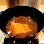 銀座 しのはら - 車麩の赤出汁