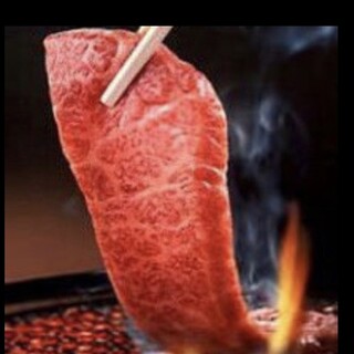 富士山溶岩石で焼く焼肉は美味い。
