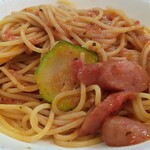 Menaje - ～ソーセージとズッキーニのスパゲッティ～