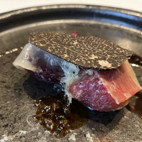 recte - ファームウメムラ、ビーツ、黒トリュフ、猪のラルド。