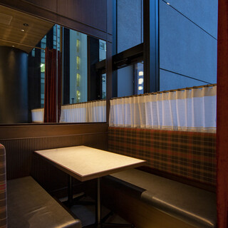 お一人様5500円以下の場合、1名につき個室料（1000円）をいただきます。