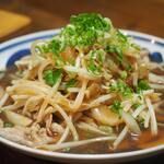 卓 - 豚もやし炒めその２