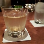 Bar神戸 - 一杯目のロッホナガー。やっぱ神戸ねーさんとこで飲むと味が違う感じがするんですよね。