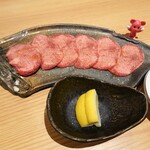 Yakiniku Horumon Ushikura - 上塩タン　￥1,100