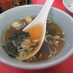 中華飯店萩 - 酢豚定食のスープ