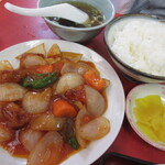 中華飯店萩 - 酢豚定食　800円