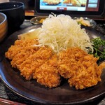 とんかつ 成田 - ヒレとロースです。