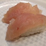 魚べい - びん長まぐろ110円93kcal