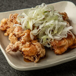 Fried chicken with green onion and soy sauce