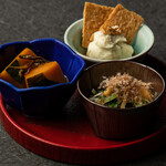 Assortment of 3 kinds of famous small side dishes