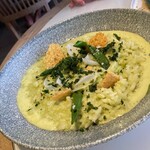 Hau Tree Lanai Restaurant - 