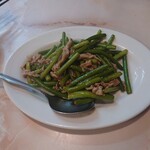 栄華飯店 - ニンニクの芽の肉炒め