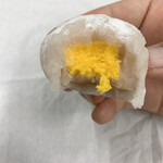 和菓子処 大角玉屋 - マンゴー大福　断面