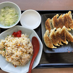香港 - 小焼飯と餃子のセット850円