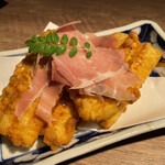 三軒茶屋 - とうもろこしの唐揚げ