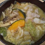 ほうとう蔵 歩成 - 黄金ほうとう・豚肉入り