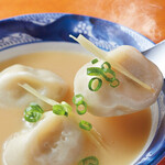 Meat juice overflowing! ! [Chicken soup] 3 boiled Gyoza / Dumpling