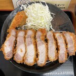 とんかつ 栄ちゃん - 上からアフター。左に倒す。