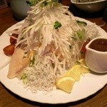 まるは食堂 - 海鮮サラダ　880円