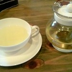 cafe 風音 - オーガニックティー（レモンジンジャー）