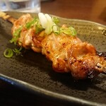 Toriyakidokoro Toribon - 阿波尾鶏串焼◆はらみ ¥220