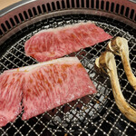 日本焼肉 はせ川 - サーロイン松茸包み