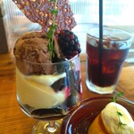 en cafe - ■パルフェ グラン キャフェ ショコラ
            ■クレーム・プディング
            ■アイスコーヒー