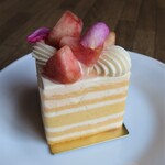 RIVA chocolatier - 桃のショートケーキ　915円