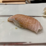 銀座 久兵衛 - はまち