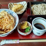 泉の里 - 野菜天丼と手打蕎麦1155円