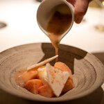 レストラン オオツ - 2022.8 福島産桃「あかつき」 ヨーグルトシャーベット ミントとあかつきのスープ