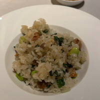 中国飯店 富麗華 - 鶏と豆の炒飯