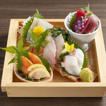 Five pieces of sashimi