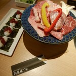 和牛放題の殿堂 秋葉原 肉屋横丁 焼肉 - 