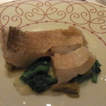 レストラン コバヤシ - 山口県産アマダイの蒸し物、蕪のソース　フキノトウ・菜の花添え