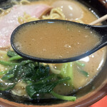 横浜ラーメン 斎藤家 - スープ