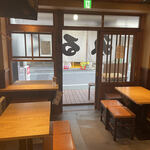 下北沢 みるく - ゆったりテーブル席もご用意！