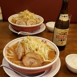 ダントツラーメン - ラーメン並盛、小盛、ビール、無料ライス