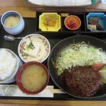 お食事処とりいち - ハンバーグ定食￥８５０(１３年４月)