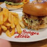 REDS’ BURGER STORE - テリタルエッグバーガー（トマト抜き）　ポテト（増量）