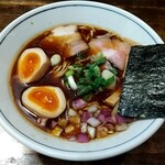 ラーメン一心 - 煮卵醤油ラーメン 930円